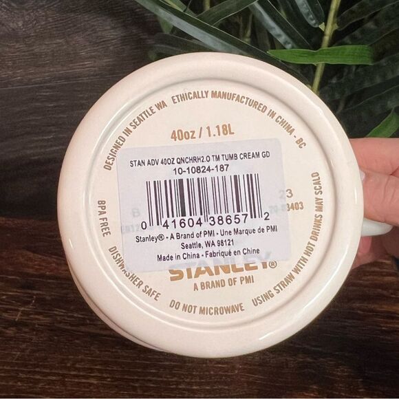 Stanley The Quencher H2.0 Flowstate Tumbler 40 oz in Cream Gloss Deco. NIB! - Picture 8 of 11